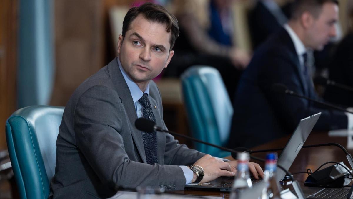 sebastian-burduja_55047300