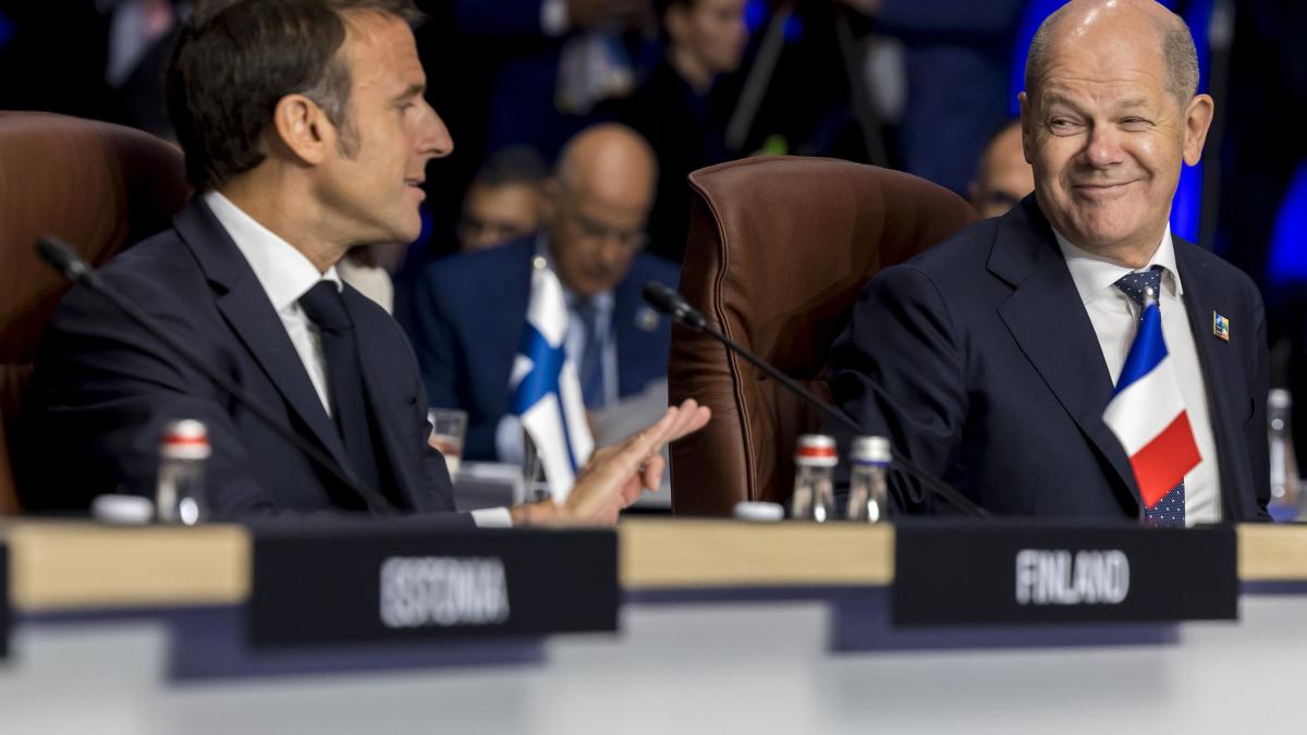 emmanuel-macron-si-olaf-scholz_75781200