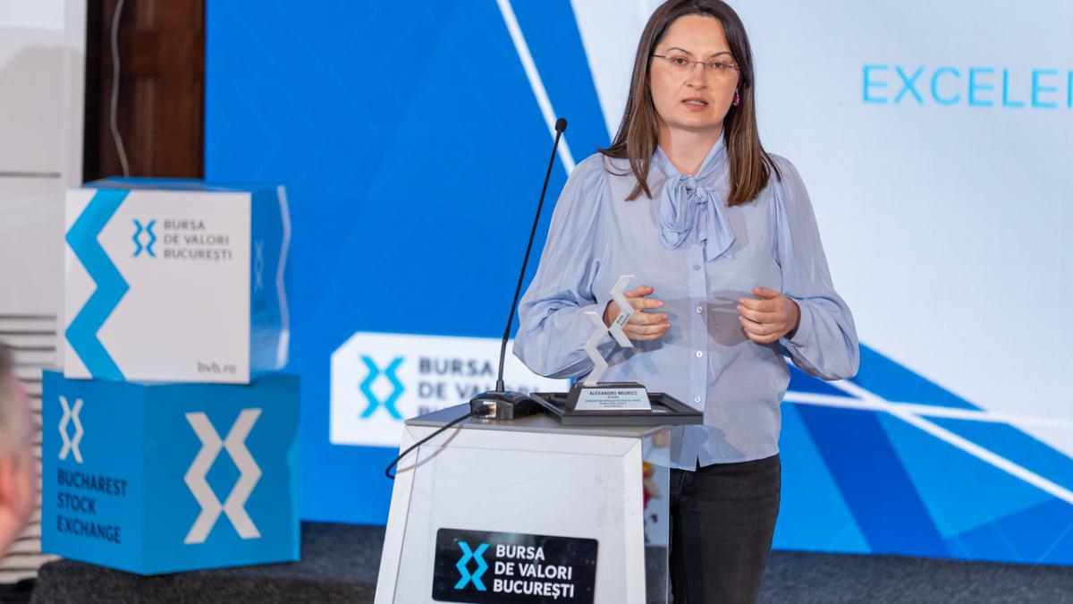 anca-murgoci-dcnews_49774500