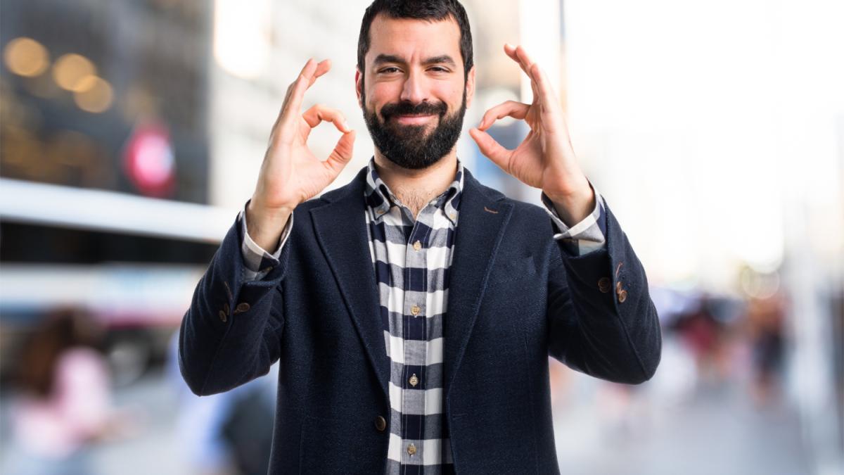 barbat-multumit---foto-freepik_10922700