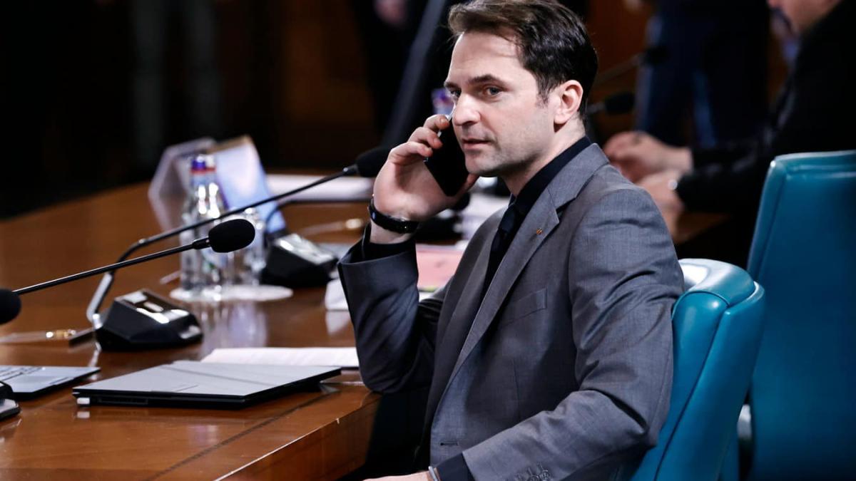 sebastian-burduja_65803500