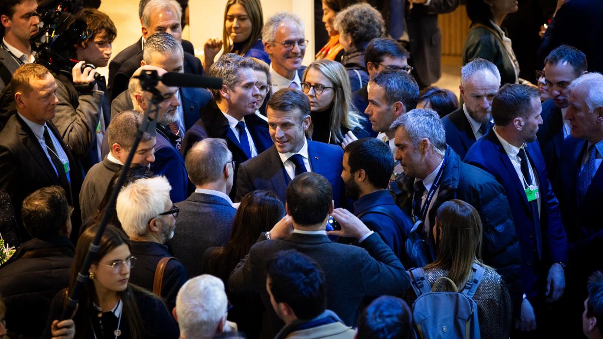 emmanuel-macron_48448000