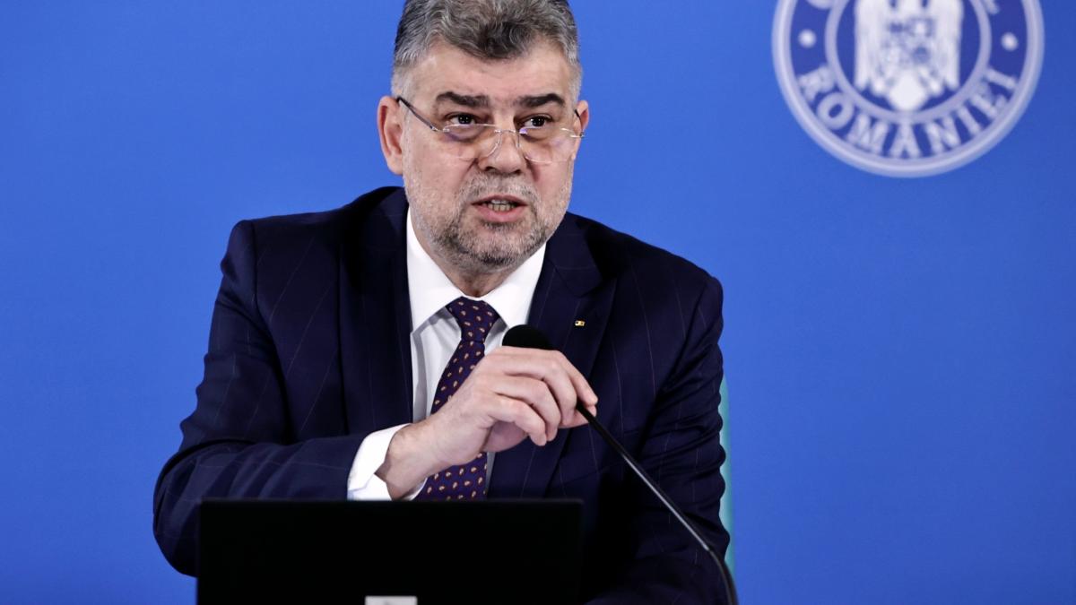 ciolacu-mana_15524400