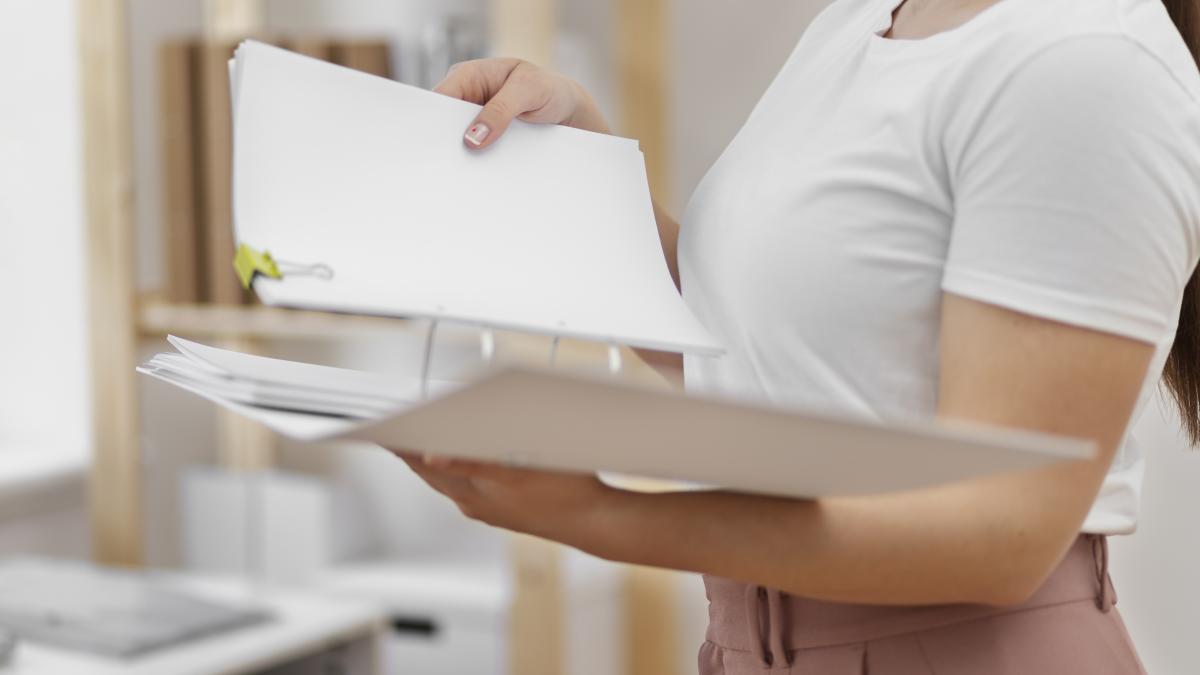 young-adult-organizing-documents_99027300