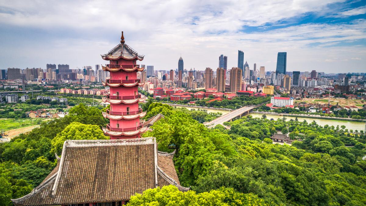 chinese-old-tower-mountain_38552600