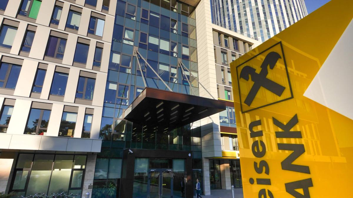 bank-romania_11254100