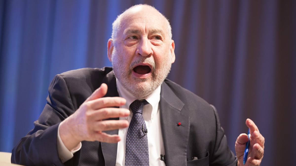 joseph-stiglitz_21432600
