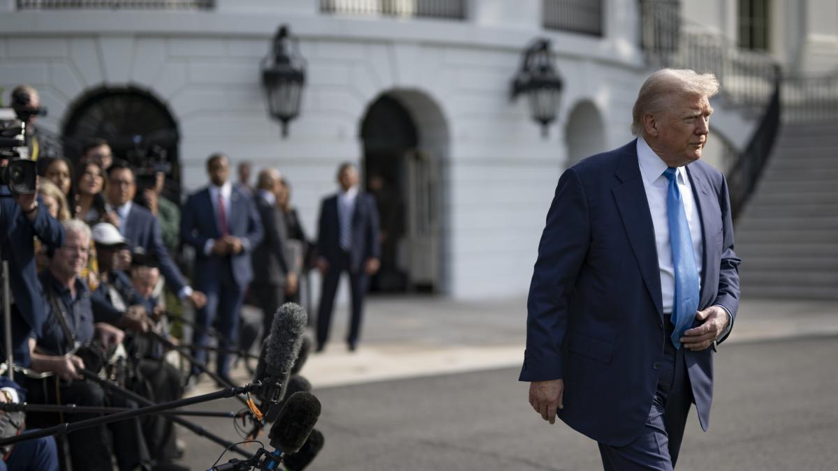 donald-trump_90403100