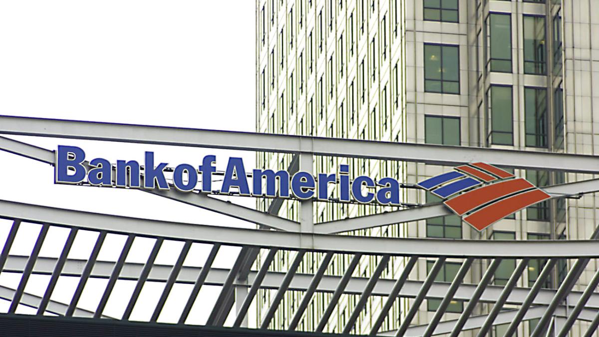 bank_of_america_logo_close-up_canary_wharf_building_98450800
