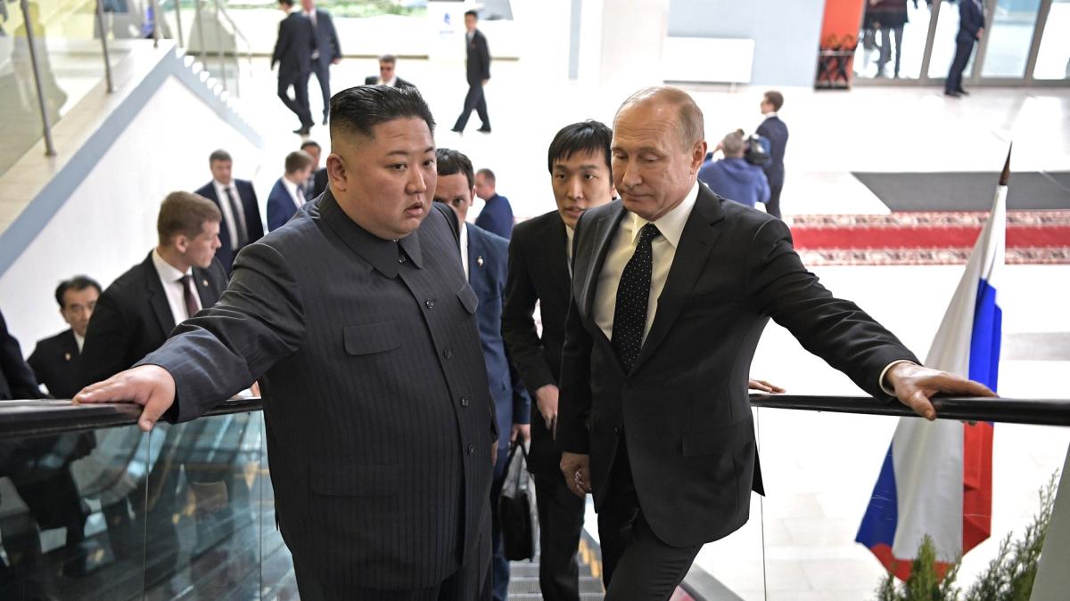kim-jong-un-vladimir-putin_23736300