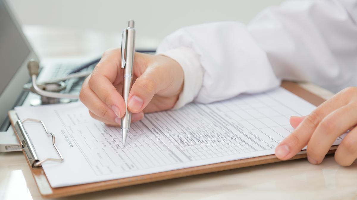 doctor-writing-prescription_72094300