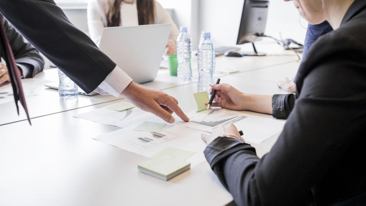 intalnire-de-afaceri_44151200