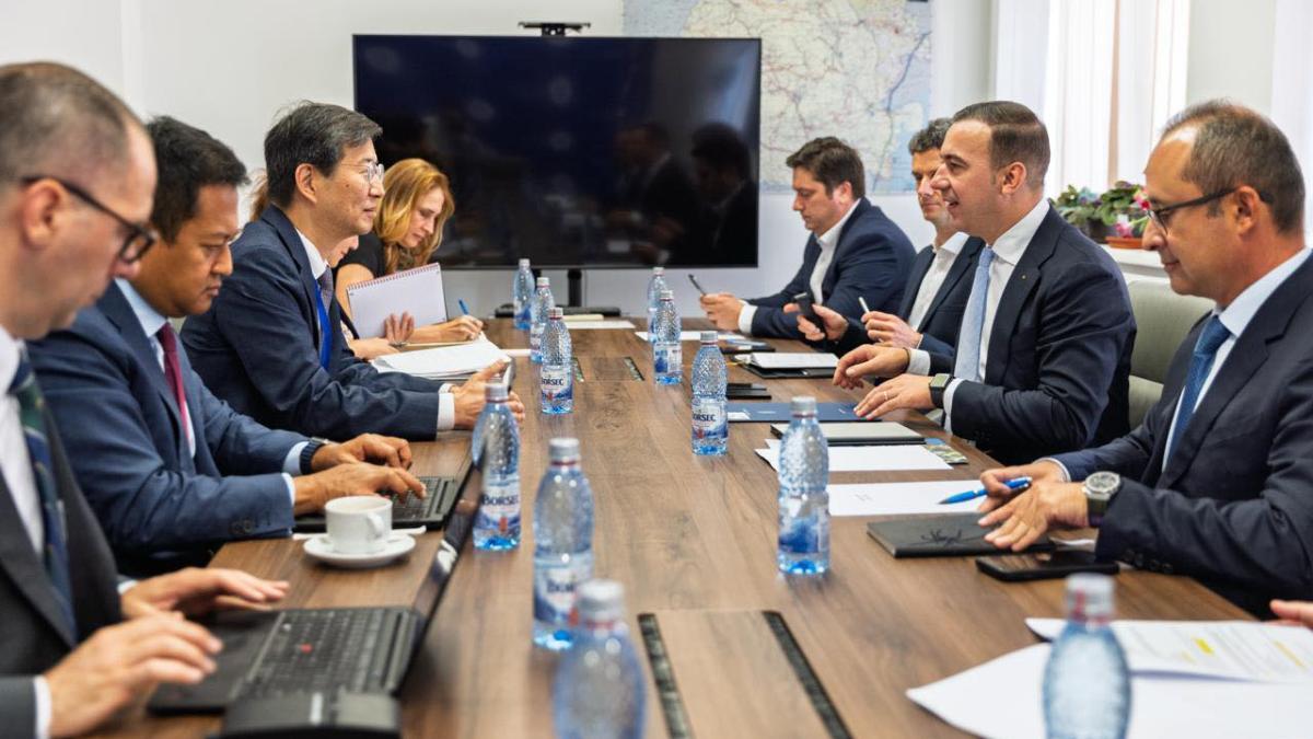 546296868_1393795709413399_5047849033929619262_n_76751100