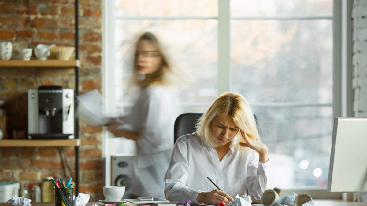 loc-de-munca_97252100