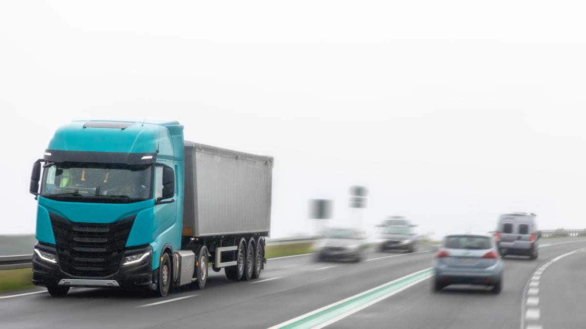 camion-trafic-sosea_19990600