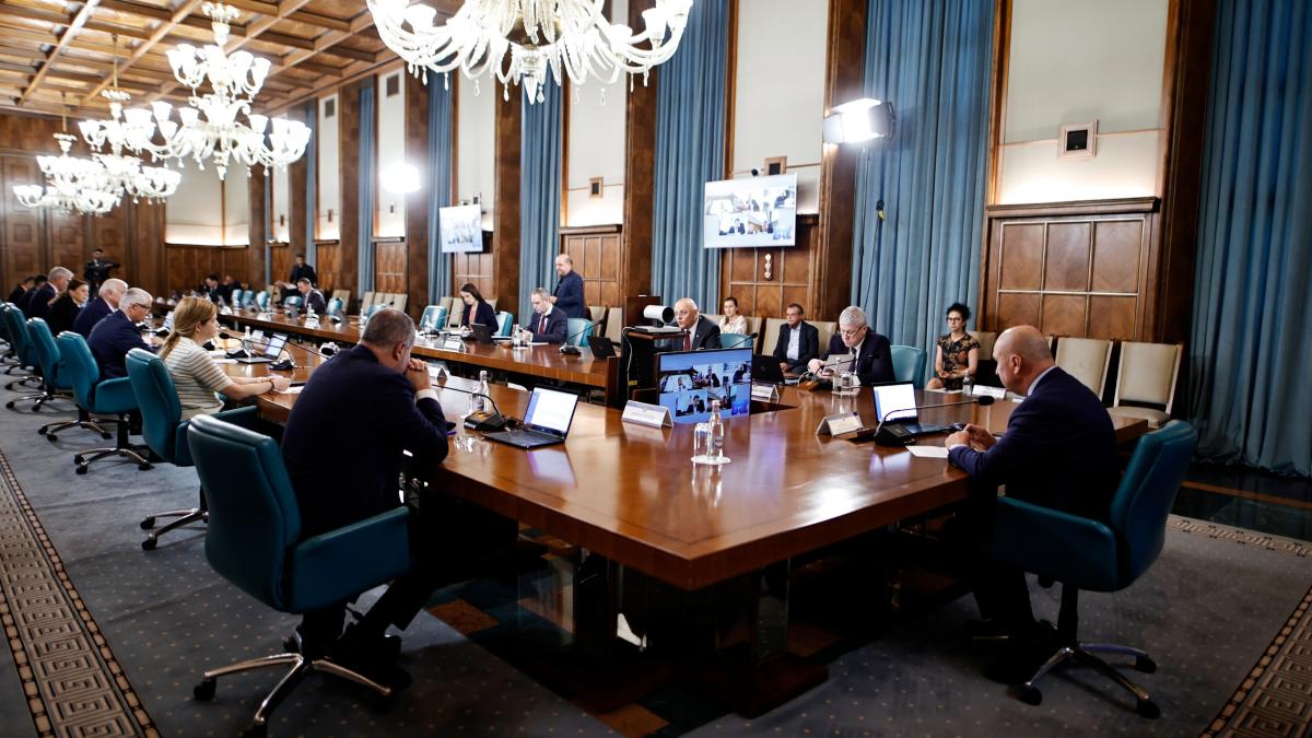 Cine va primi bani în plus la rectificarea de buget