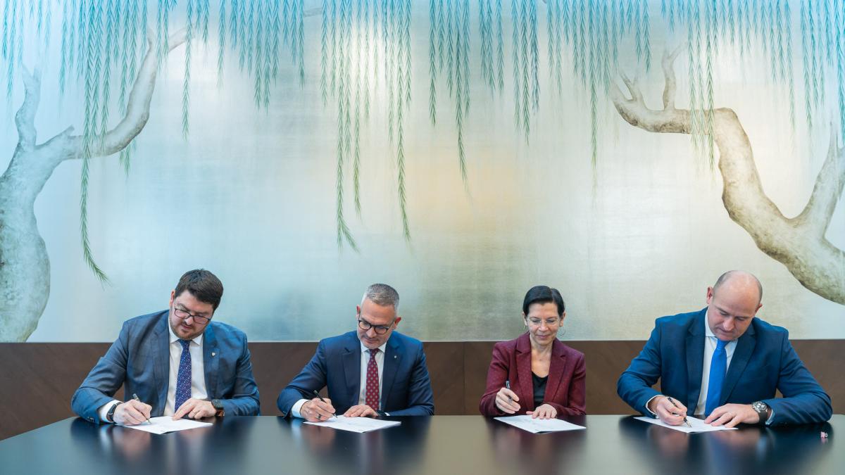 achizitie-brd-pensii_28-11-2025_45670000