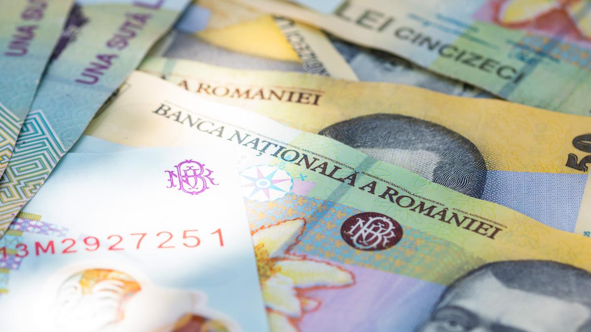 bani-romanesti-lei_95781900