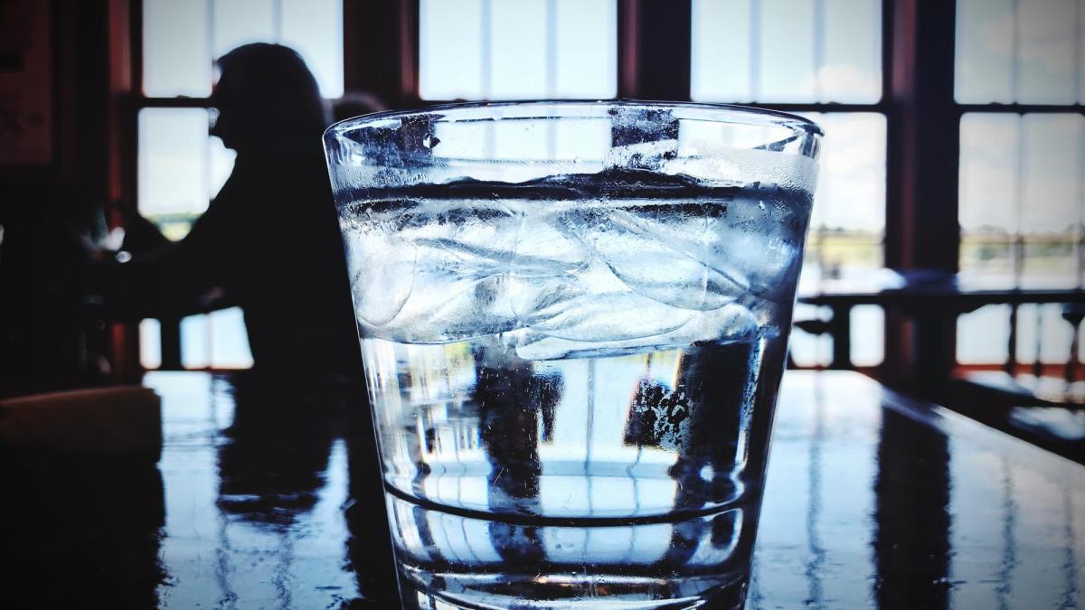 acces-gratuit-la-apa-potabila-in-aeroporturile-din-romania--ce-spune-ministerul-transporturilor_11846200