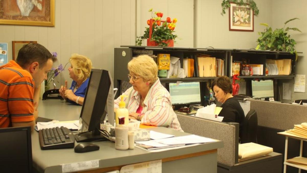 functionari_24169900