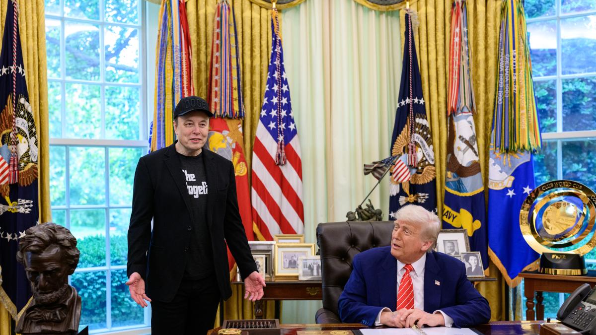 elon-musk-donald-trump_50442400