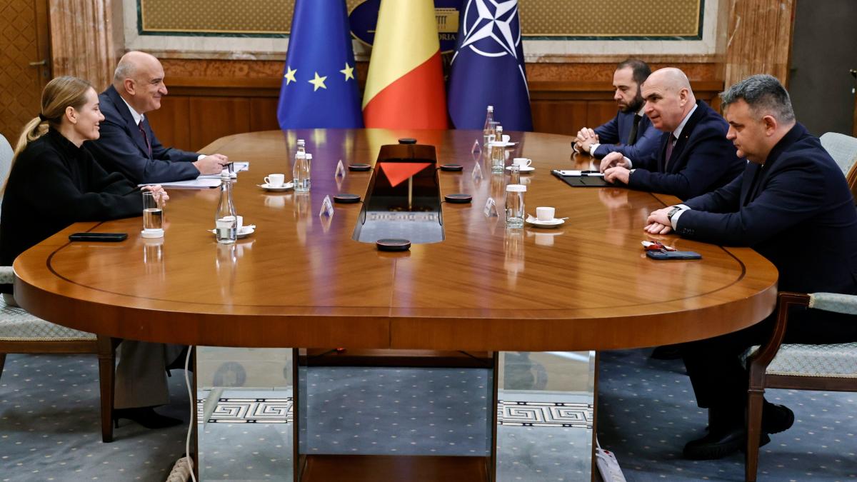 discutii-la-guvern_72593800