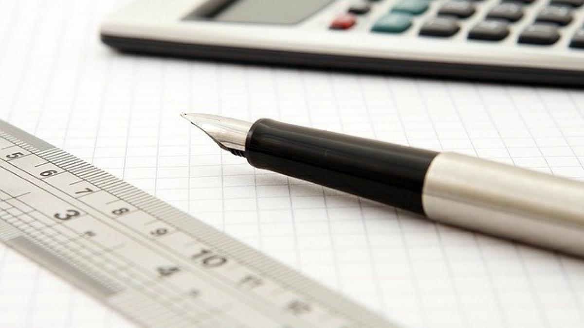 algebra-1238600_640_73554600