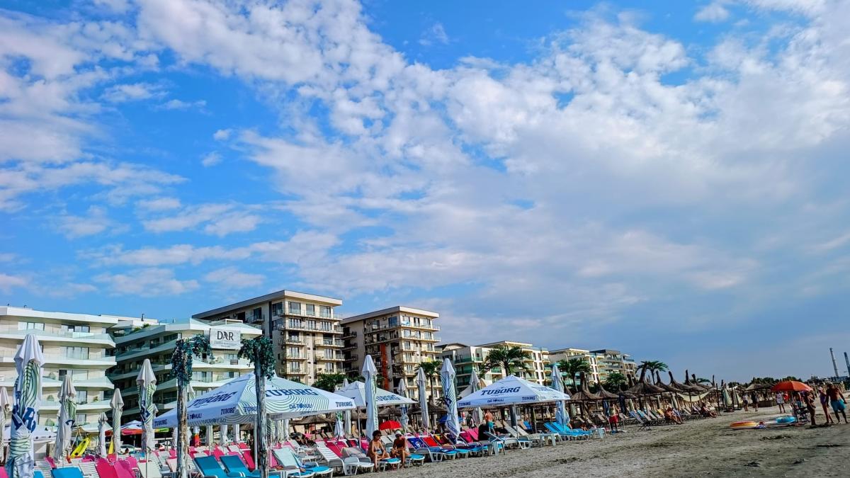 plaja-mare-mamaia_17832800