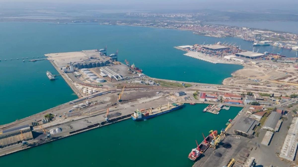 port-bulgaria_01783000