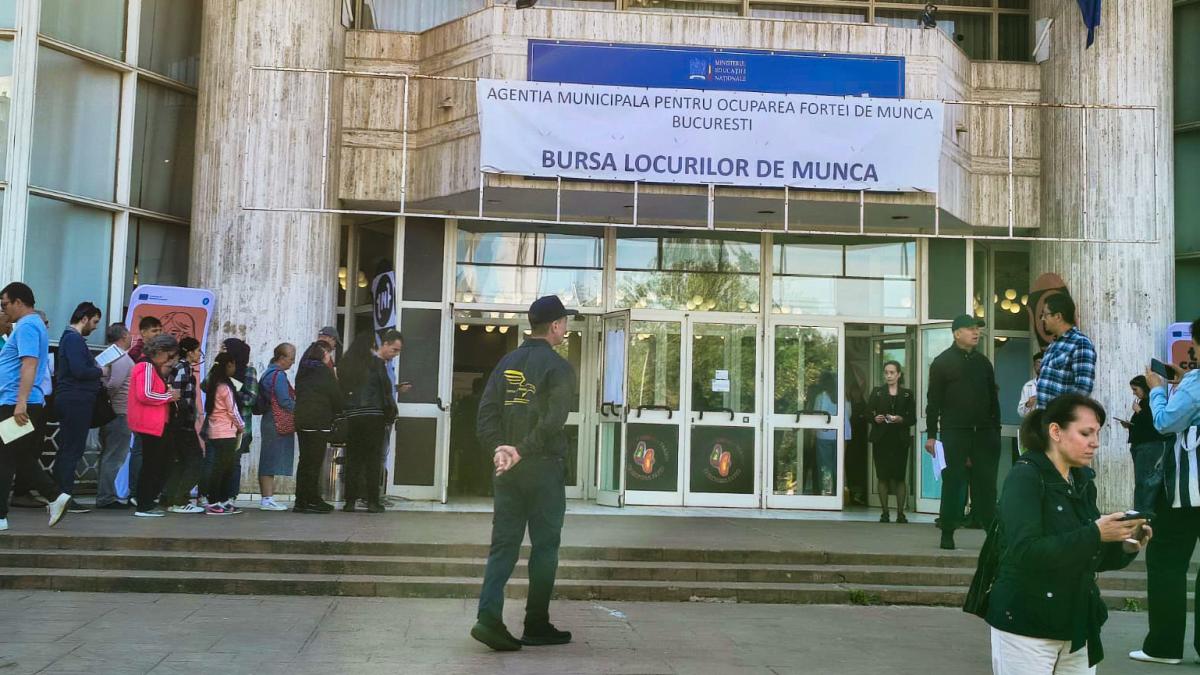 Bursa locurilor de munca  Foto Matei Pavelescu