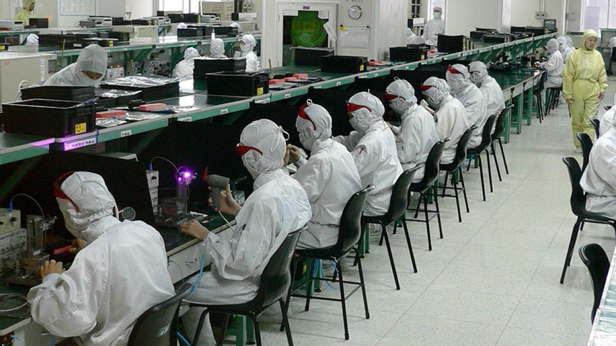 electronics_factory_in_shenzhen_09490600