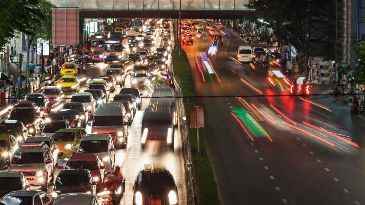 masini trafic aglomerat