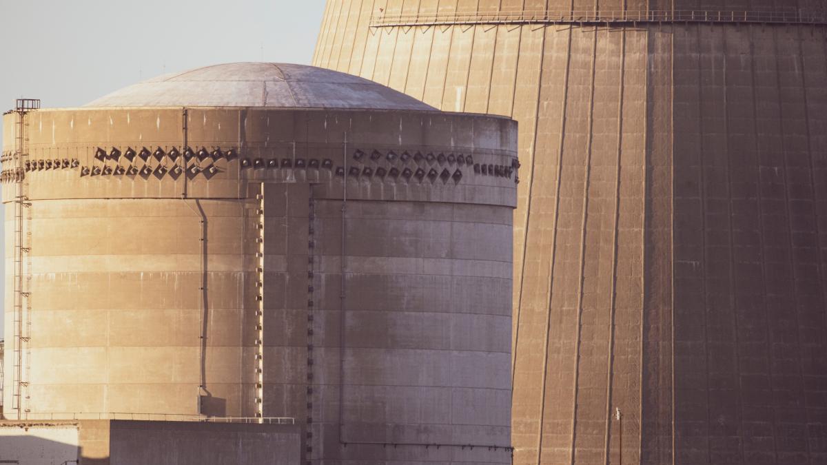 reactor-nuclear_93595200