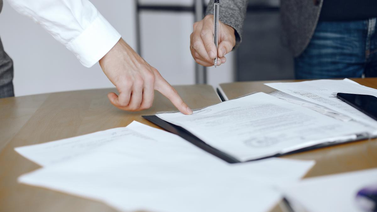 semneaza un document