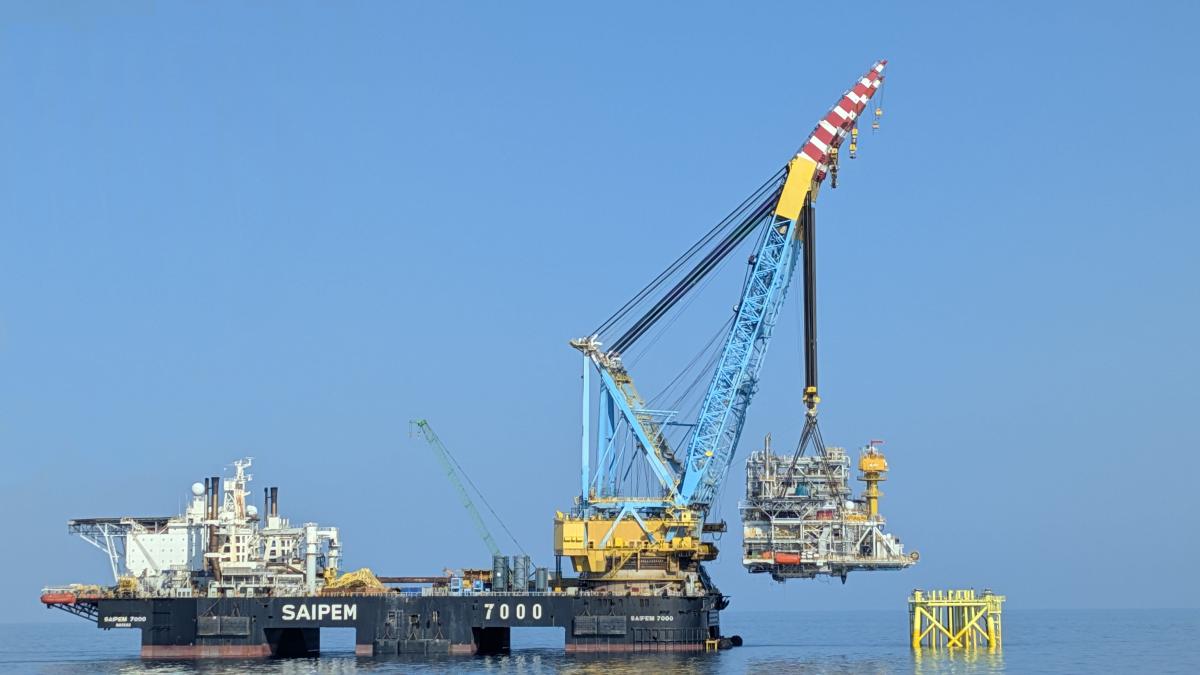 Neptun Alpha Offshore Platform Installation