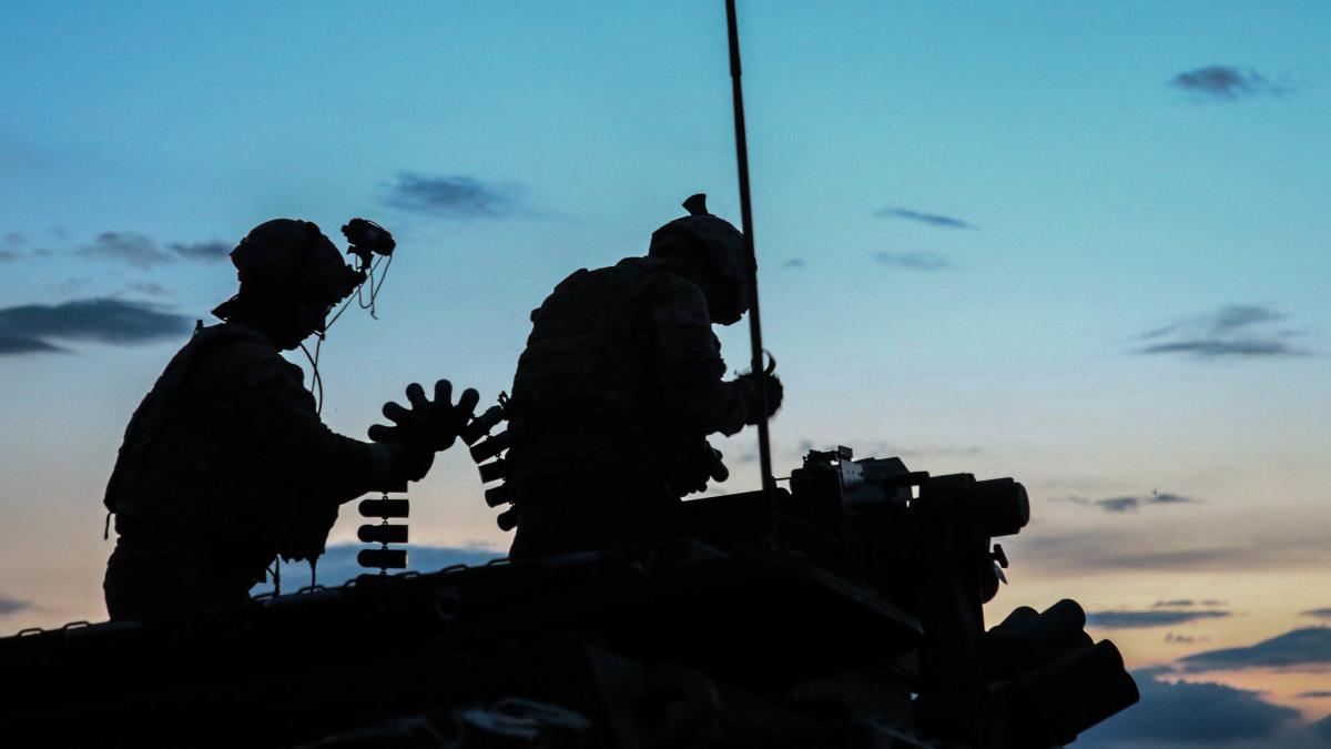 aparare-militari-2_60922400