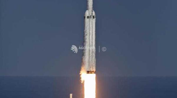 Voiaj în jurul Lunii