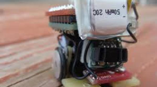 TechFest: expo cu roboți care înțeleg emoțiile și PC-uri vintage