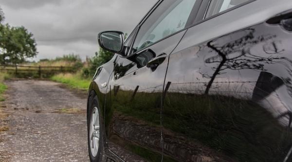 Marii producători auto germani, investigaţi de UE