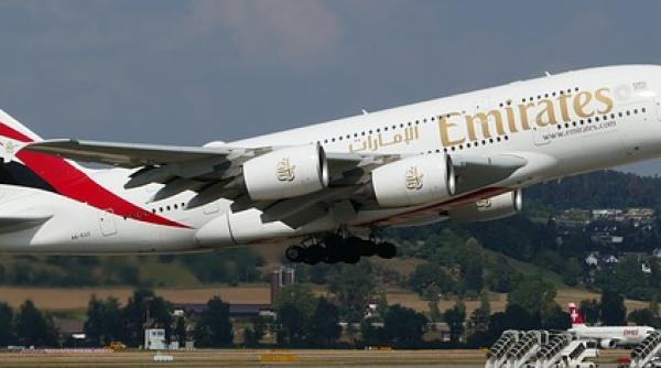 Se crează cea mai mare companie aeriană din lume