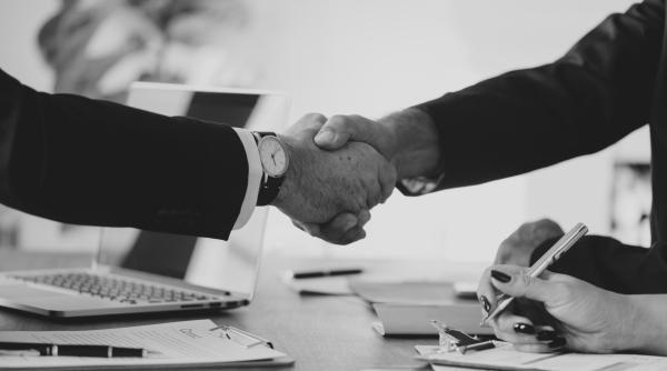 Reprezentanţii celor mai lichide companii de pe BVB, discuții cu investitori croaţi şi sloveni