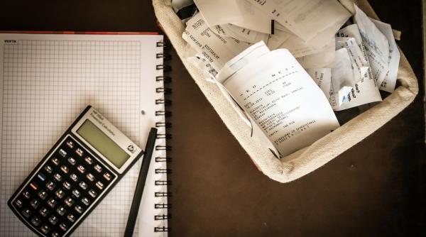 România ocupă un rușinos loc 4 în topul ţărilor cu cei mai mulţi restanţieri 