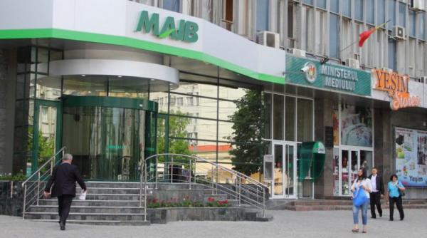 Un consorţiu a preluat o participaţie la cea mai mare bancă din Republica Moldova