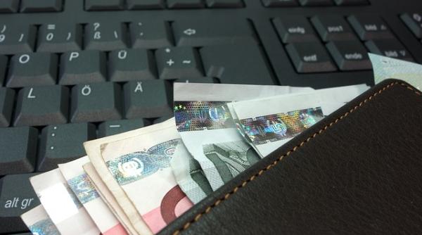 Tot mai multe companii spun că nu vor crește salariile!