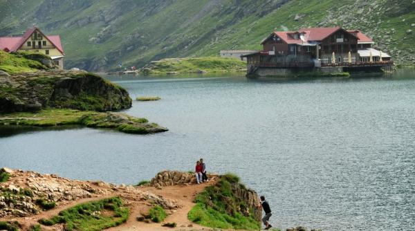 TVA de 5% în turism, prevedere propusă de guvern. La ce dată intră în vigoare