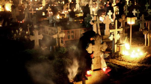 Românii mai mult mor decât se nasc