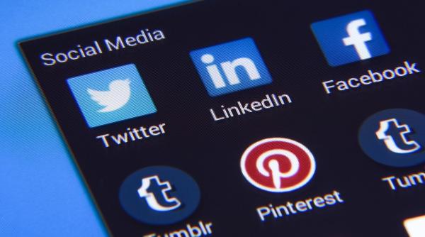 Fondatorul unei rețele sociale de top nu are computer