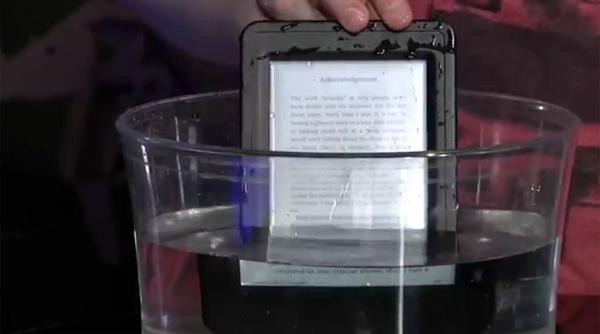 Amazon lansează noul Kindle Paperwhite. Cât costă și care sunt noile caracteristici