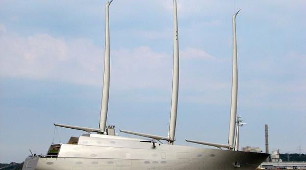 Iahturile oligarhilor, mai scumpe decât flota militară a Rusiei!