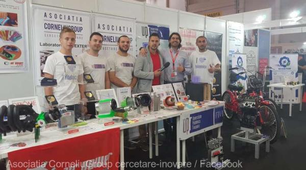 Bicicleta cu energie solară, premiată la Salonul Auto București